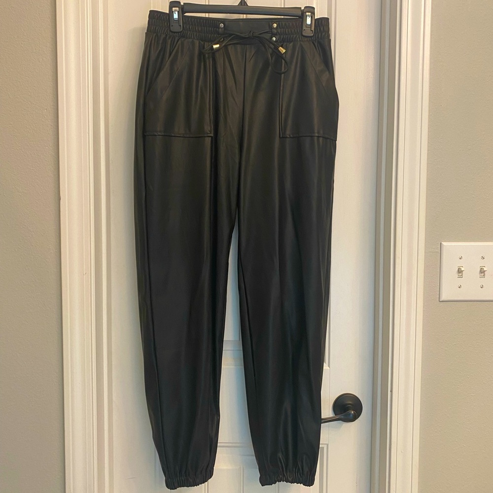 Cisono Women’s Faux Leather Black Joggers Size Medium